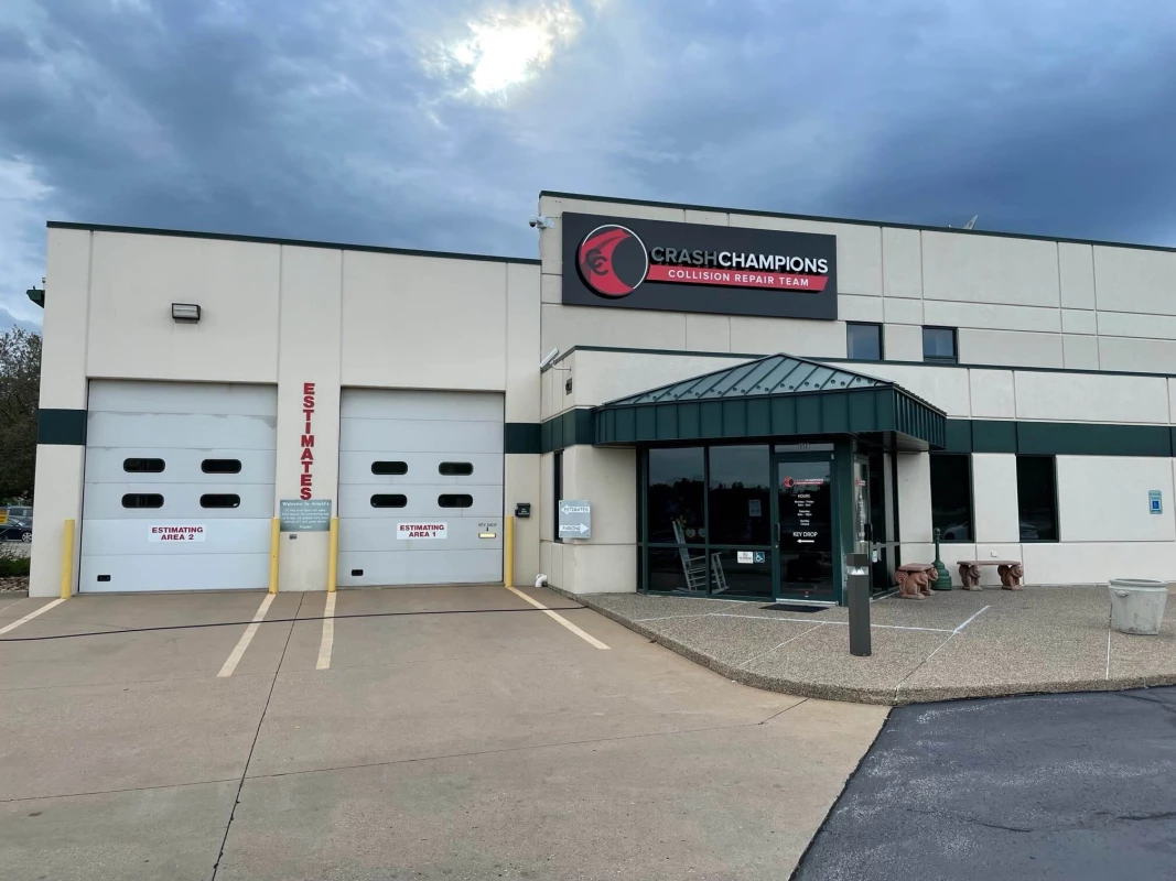 Certified Collison and Auto Body Repair in Davenport, IA